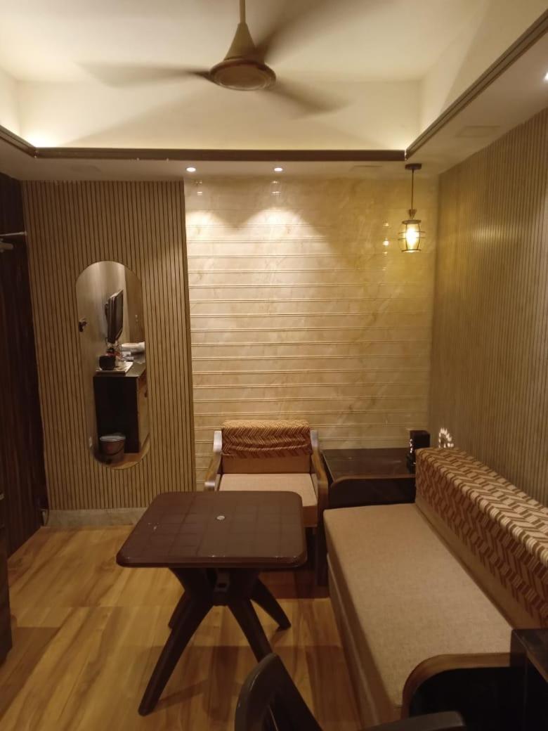 Ostro Inn Studio Apartment 加尔各答 外观 照片